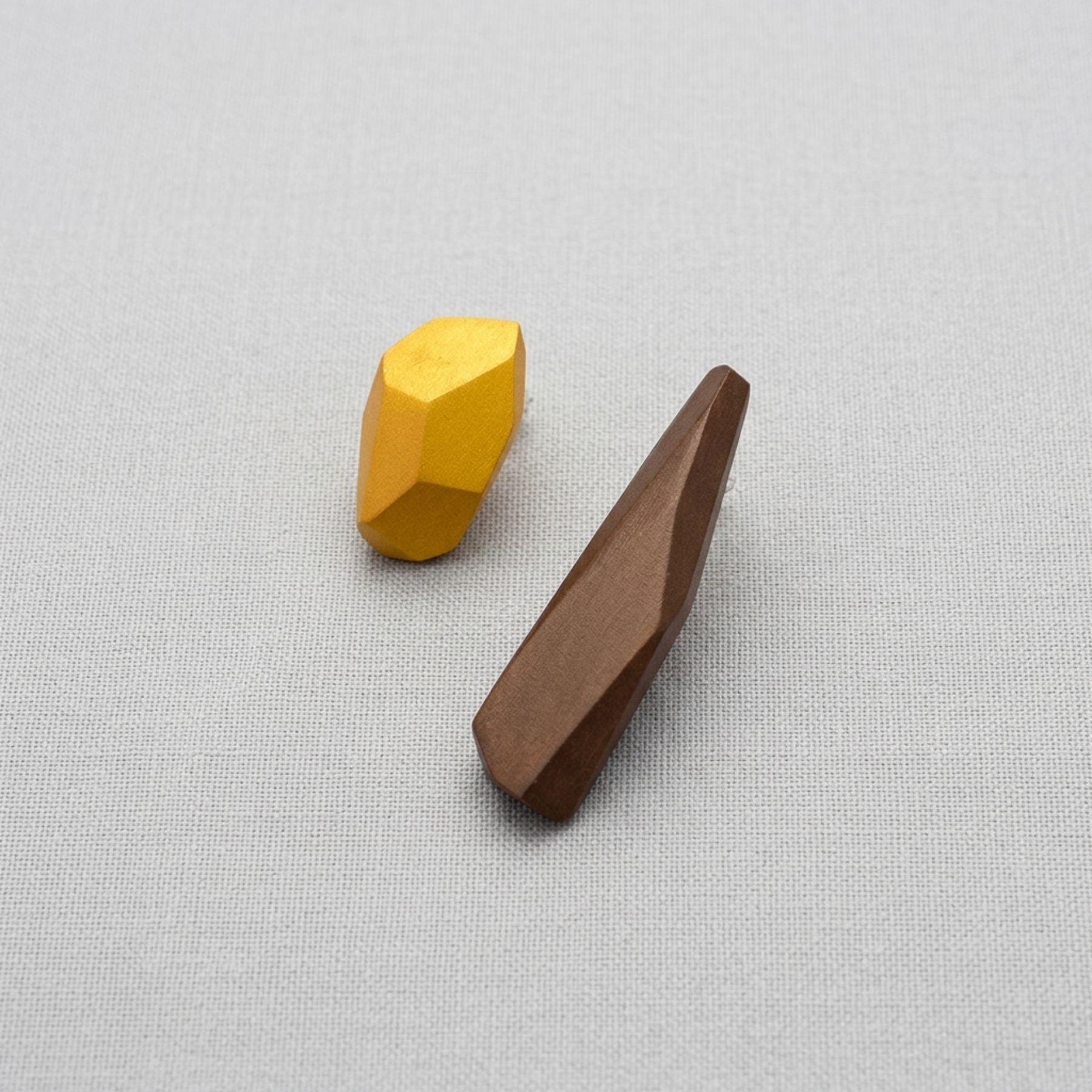 Pendientes Dúo Amarillo dorado + Chocolate  "Serie Plata"