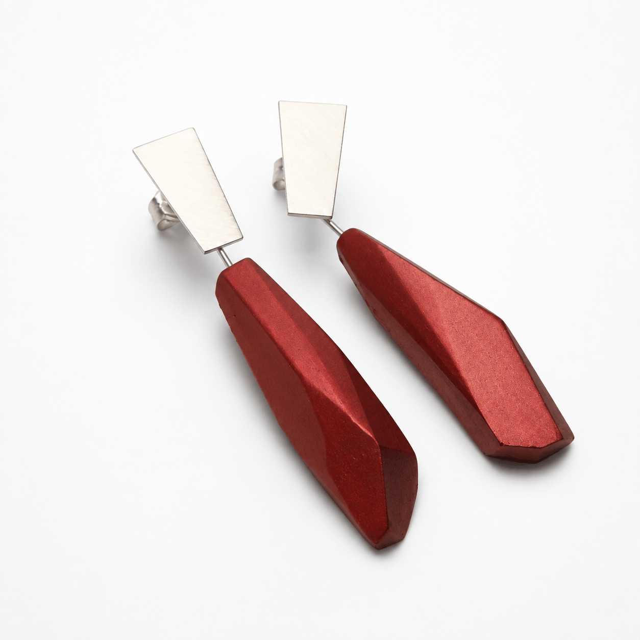 Pendientes Pepita Vértice largos Rojo oscuro “Serie plata”