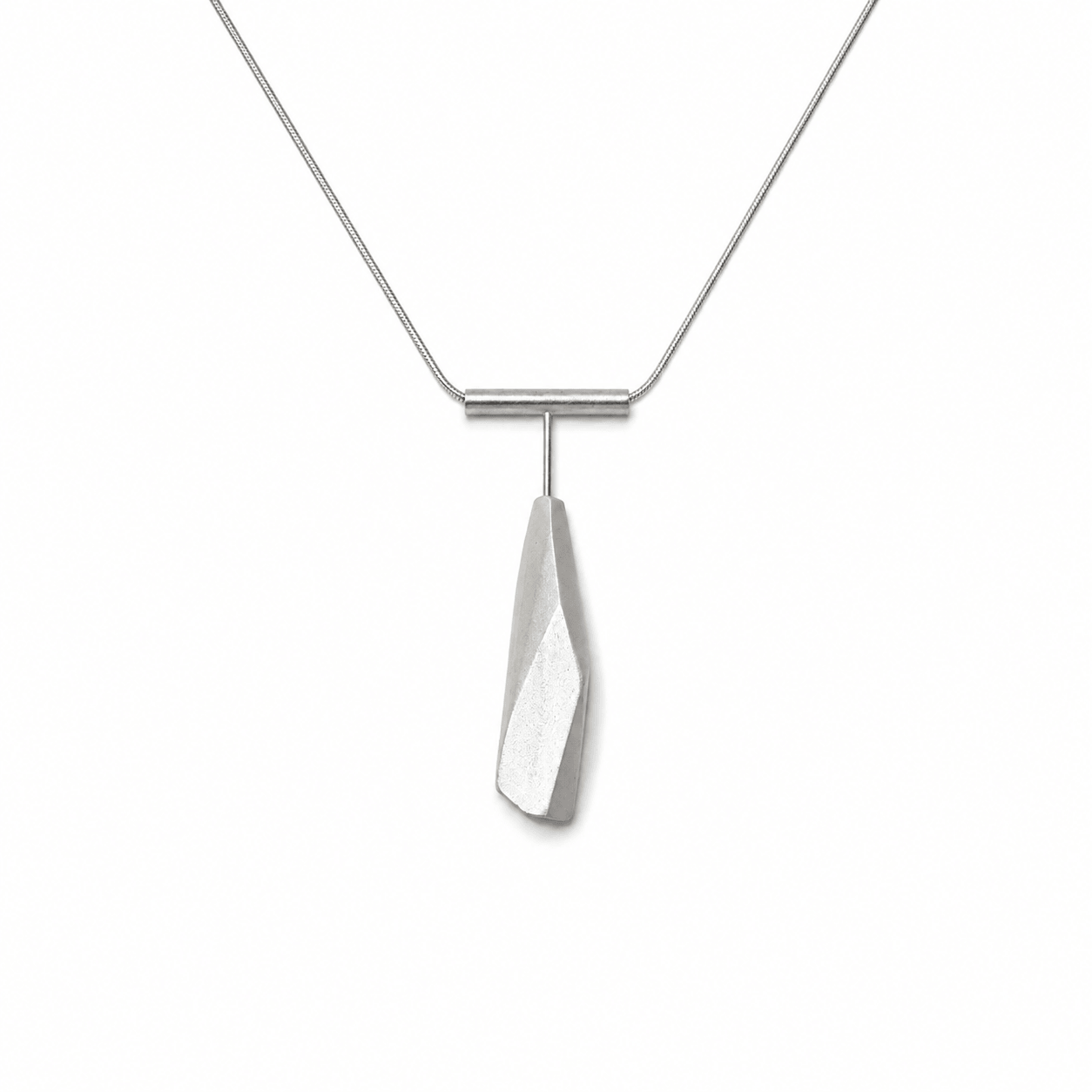 Collar Vértice 1 Blanco Perla "Serie Plata"